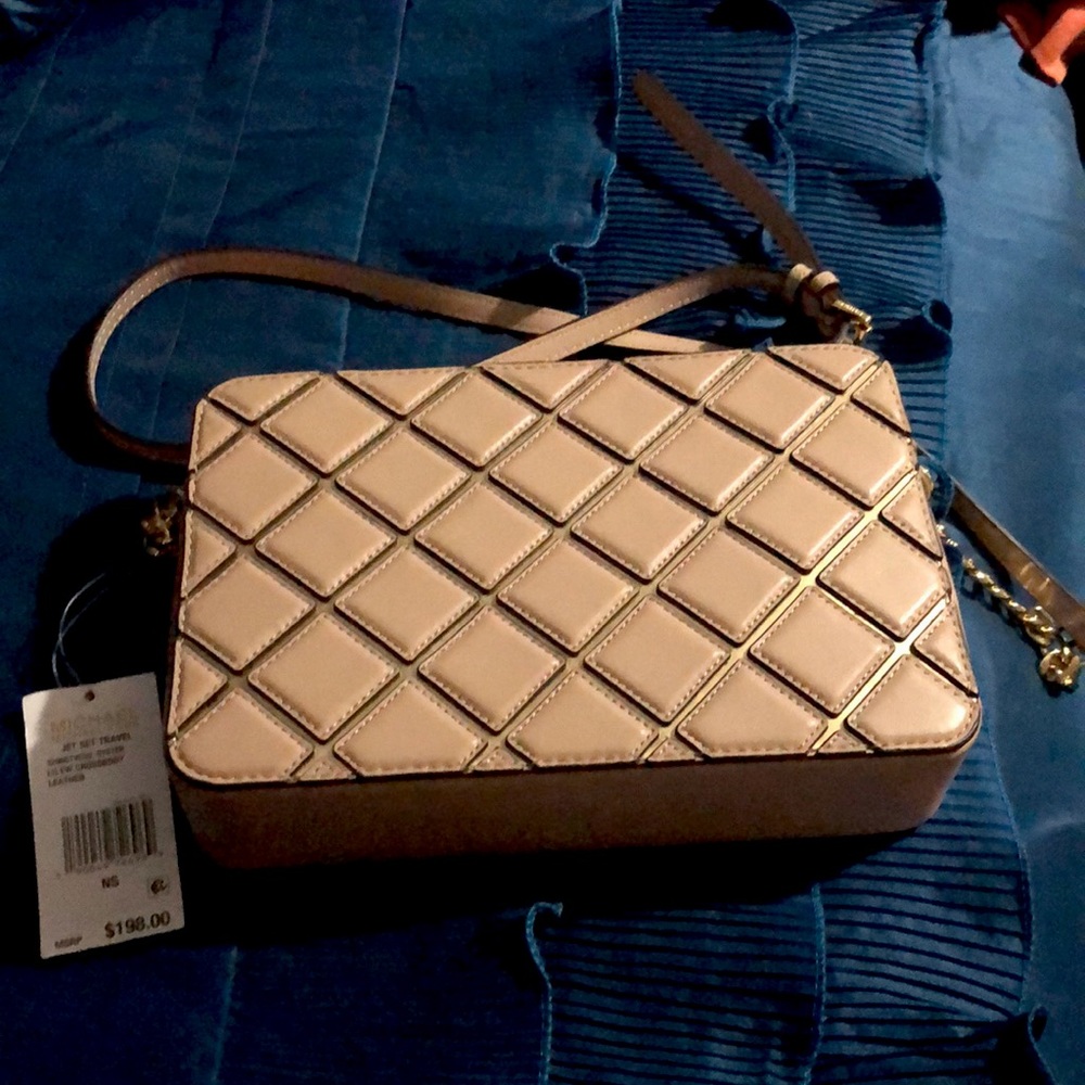 Looking for a crossbody